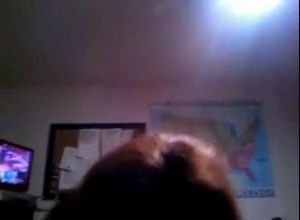 Ебёт аппетитную жену бразильянку